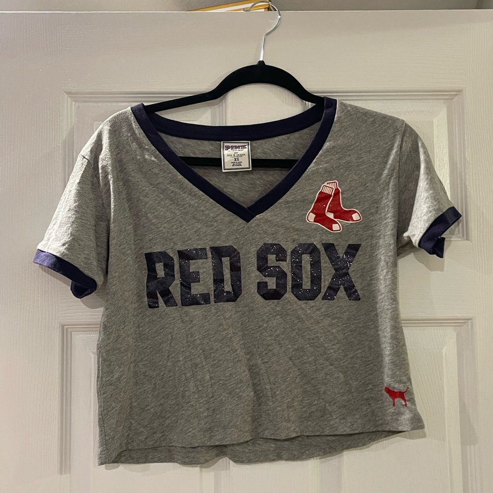 Vintage Red Sox Grey V-Neck T-Shirt
